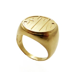 14k solid gold Monogram ring. Gold monogram ring. Unisex ring. Initial ring. Gift for him. Gold signet ring. Personalized ring. Men initial