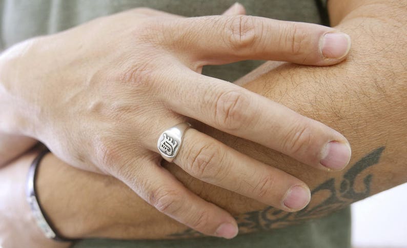 Monogram ring .men initial ring. Silver monogram ring. personalized ring .Guti initial ring. old English ring .Engraved ring. Signet ring image 2