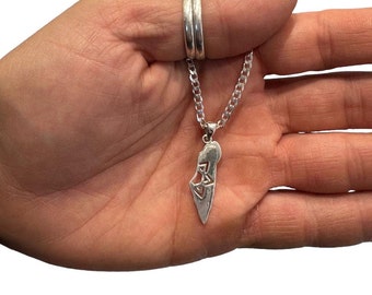 Map of israel. sterling silver star of david  on map of Israel. Judaica Jewelry. magen david necklace. curb Israel map necklace .Cuban chain