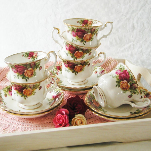 Vintage Royal Albert Old County Roses Teacup and Saucer. 1960s. First edition.