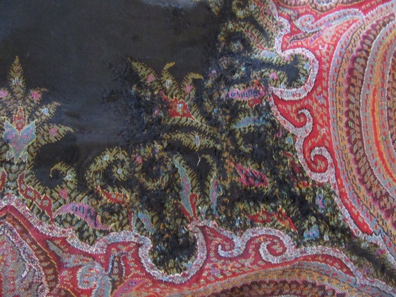 Antique Paisley Piano Shawl..Hand Embroidered 19t… - image 9