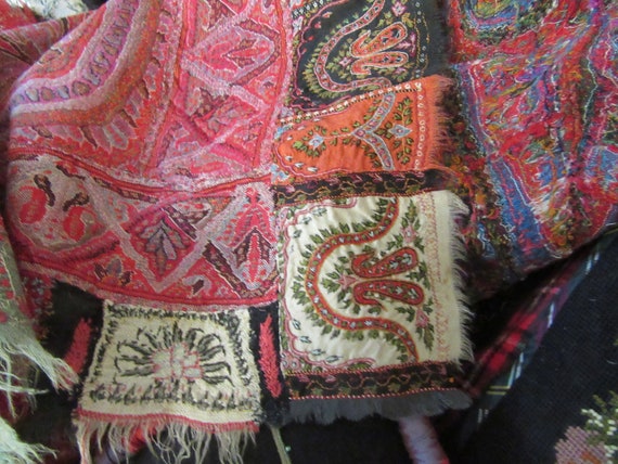 Antique Paisley Shawl..Hand Embroidered and Piece… - image 3