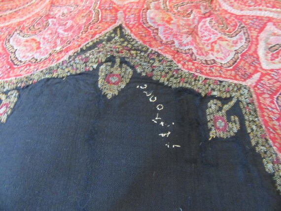 Antique Paisley Shawl..Hand Embroidered and Piece… - image 9