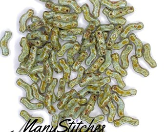 10 grams, approx 37 beads Bridge Bead Three Hole Bead 3x12mm Sliperit