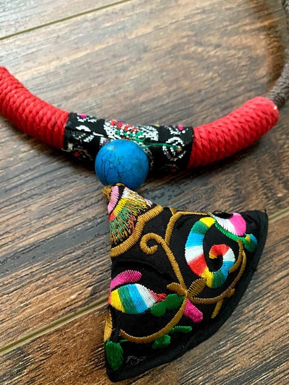 Collier Ethnique Asiatique - Occasion - Style Artisanal Sans Marque