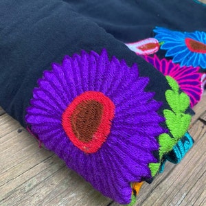 Mexican dressing. Summer floral dressing.Embroidered Mexican Dress. Typical Mexican Dress. Ethnic Style Dress. Boho Hippie Style Dress.