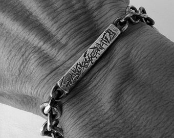 Handgemachtes Sterling Silber Kettenarmband: Strukturierte Leiste, Personalisierte Option