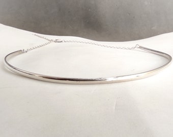 Gargantilla rígida de plata de ley hecha a mano: collar minimalista