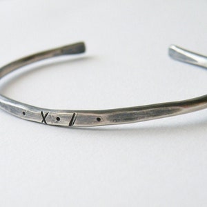 Gepersonaliseerde sterlingzilveren manchet van 3 mm - aanpasbare manchetten voor heren/vrouwen - zinvol cadeau