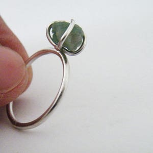 Raw Green Emerald Ring, May Birthstone Ring, Women Stone Rings image 4