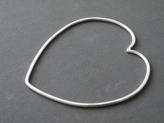 Sterling Silver Heart Bangle Minimalist Romantic Bangle Outlined Heart Bangle by SteamyLab