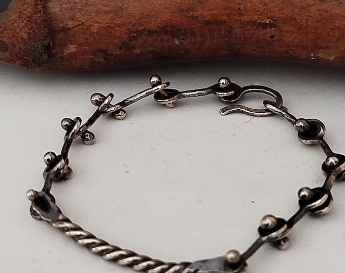 Brutalist handmade chain link bracelet, Unisex sterling silver barbed wire bracelet, Distinctive design gift ideas