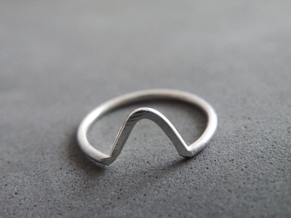 Chevron Silver Stacking Ring, Dainty Midi Ring for Her,Minimalist Jewelry Gifts