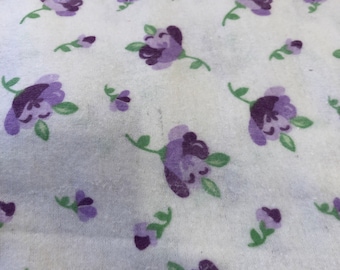 A flower print fitted crib /toddler sheet