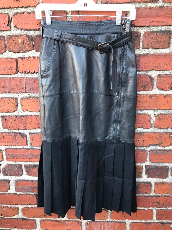 LA MATTA Vintage Italian genuine Leather Skirt wit