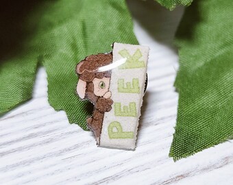 Sheep Lurk Pin | Cute | Mini | Homemade DIY Resin Lapel Pin