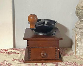 Vintage W.H. Company Coffee Grinder or Mill * DISPLAY ONLY - Does not work Wood and Cast Iron Dovetailed * Wrightsville Hardware Co. 1960's