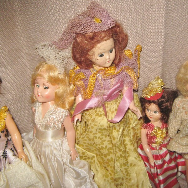 FIVE 1940s Vintage Dolls