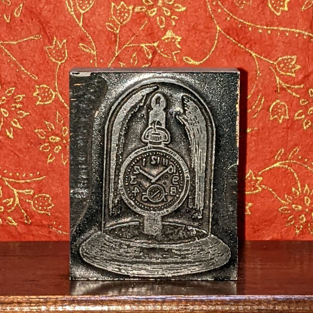 App. 2.5 Vintage Wood Alarm Clock Glass Dome Pocket Pendant Watch Ink