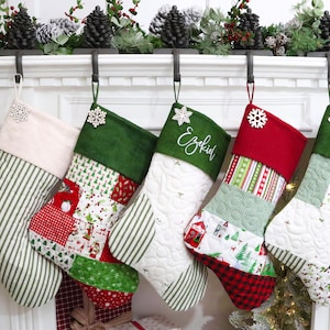 キルティングクリスマスストッキング1個、カントリークリスマスストッキング、ファームハウスクリスマスストッキング、ローズコテージパターン