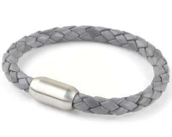 Grau Einzelne Wrap Leder Manschette Armband mit Edelstahl Verschluss für Männer oder Frauen