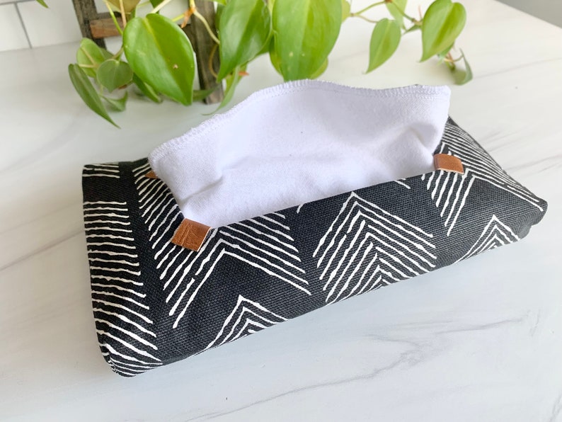 Black Arrows Fabric Tissue Pouch for Reusable Tissues Eclectic Unique Tissue Box Soft Cotton, Modern Gifts Zerowaste image 1