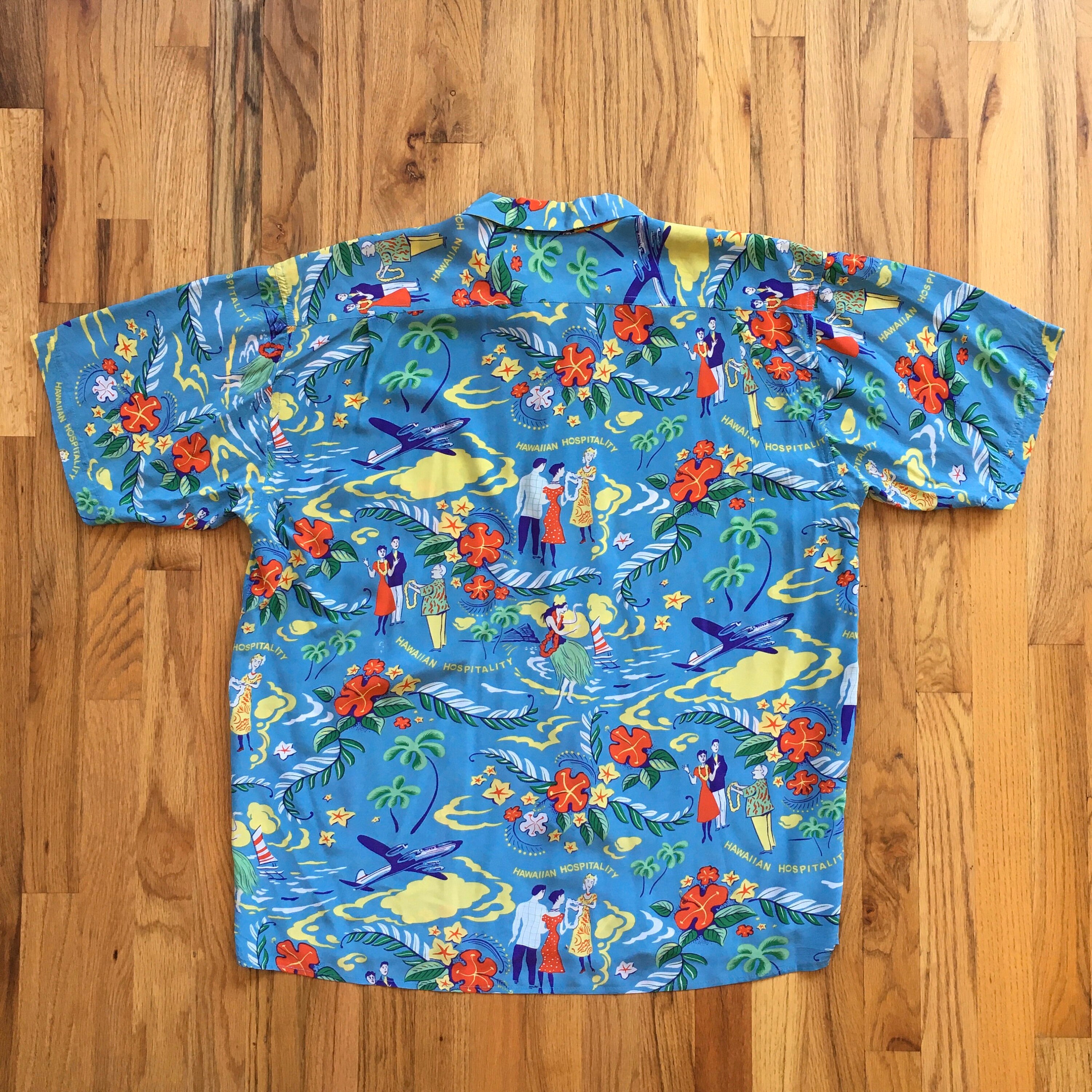 Avanti Vintage Silk Hawaiian Shirt w/ Coconut Buttons