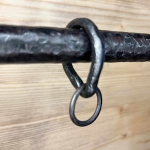 Kit de 12 anillas para barra de cortina con ojal, hechas a mano en hierro forjado.