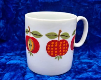 Retro Apple Coffee Mug Mid Century 60s 70s Fruit Mug Ceramic RARE Collectible Made in Japan Vintage Kitchen Decor Abstract Design