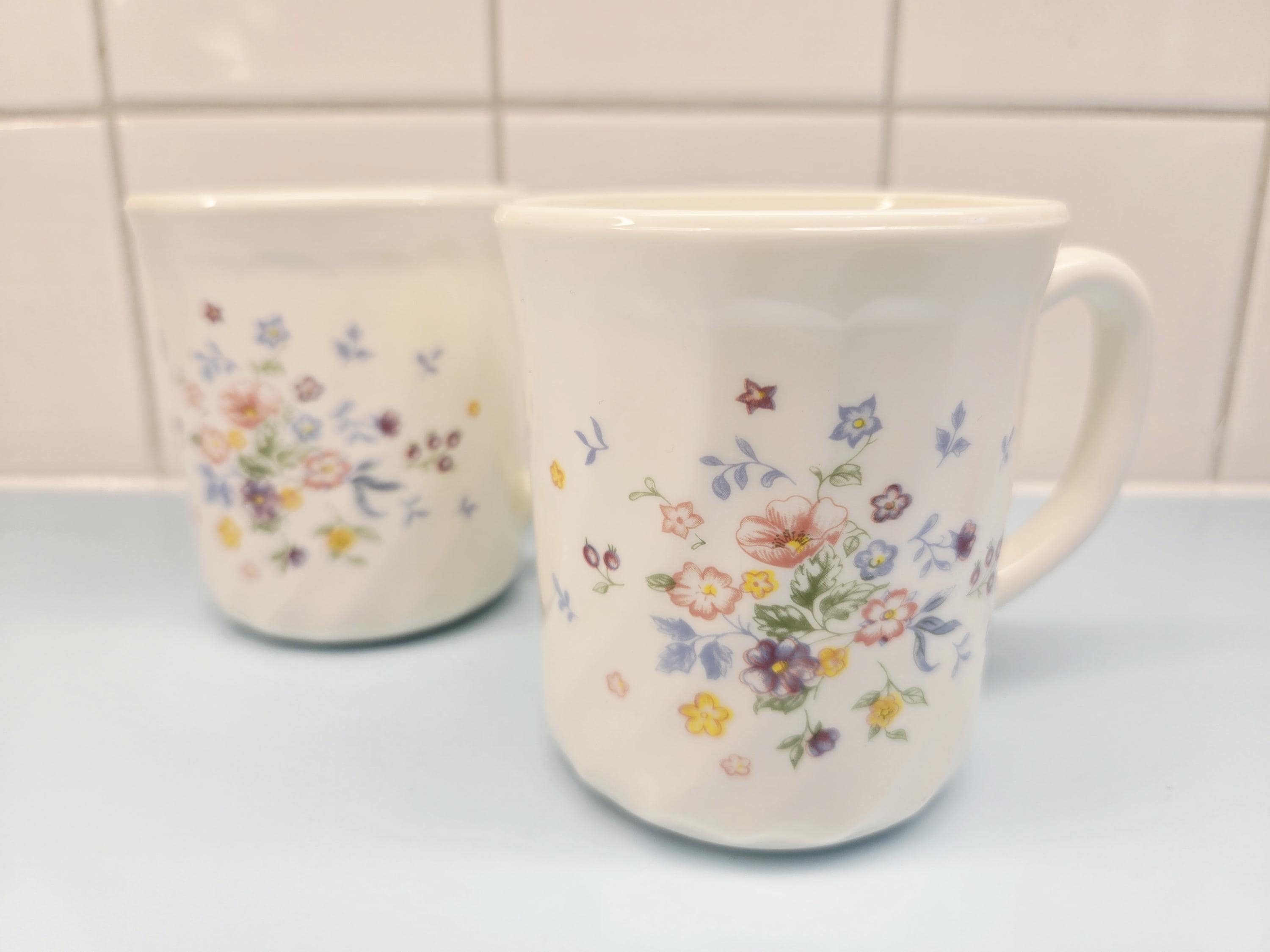 Arcopal France Vintage Floral Mug Set Milk Glass Pair of Coffee