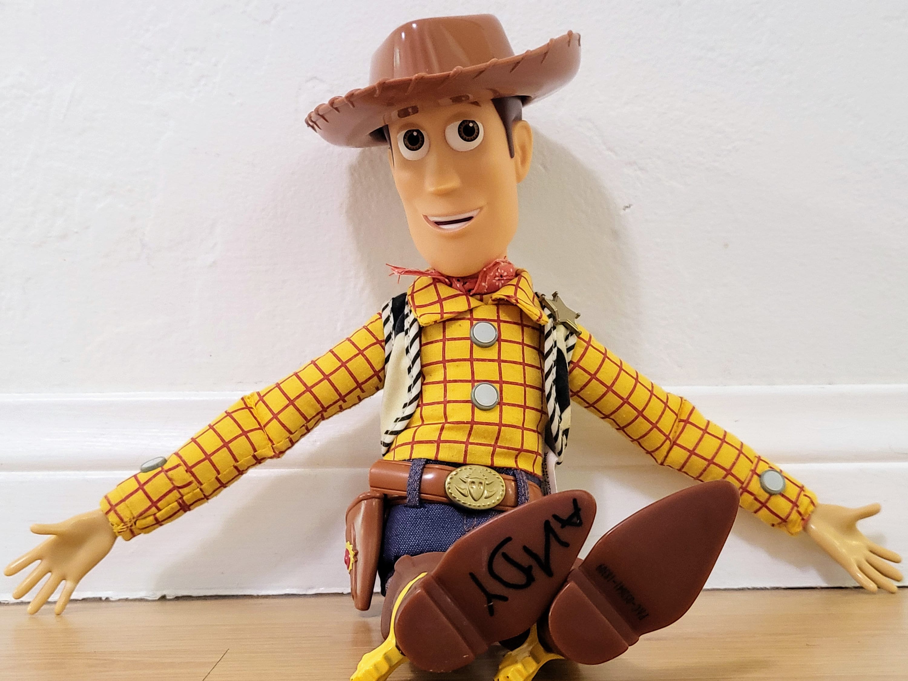 Woody Pixar's Toy Story Disney Store Edition Pull String Woody Pixar's Toy Story Disney Store Edition Pull String