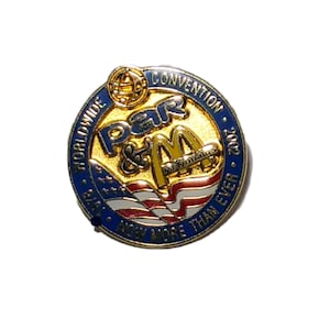 McDonalds 2002 PAR & McDonalds Worldwide Convention Enamel Crew Pin Rare Collectible Button Tie Tack
