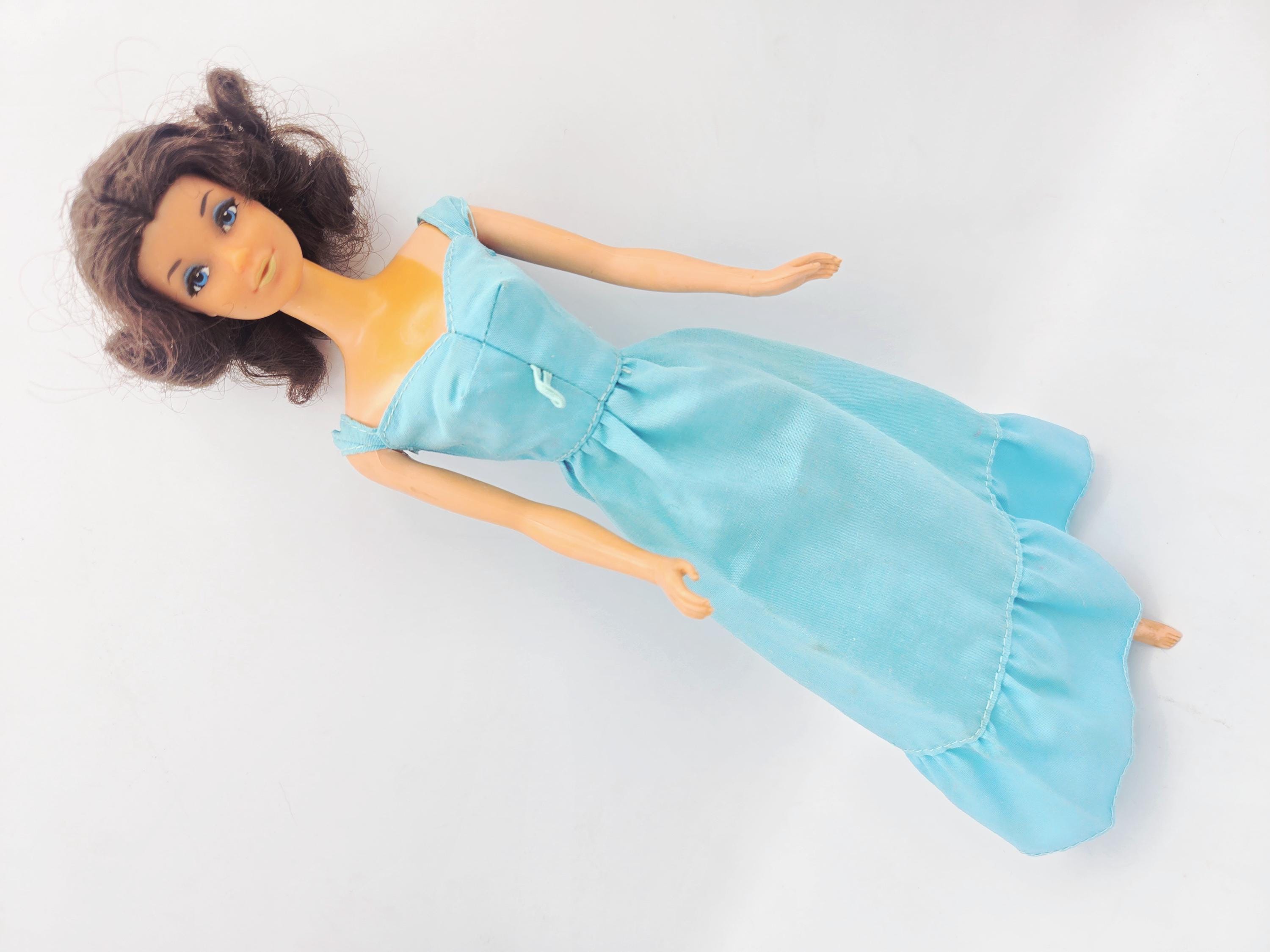 chinese dress ladies Amazon.com: Icollect 1 PCS Embroidery Wedding Party Gown Dresses & Clothes  for Barbie Doll- Blue : Toys & Games main image 1