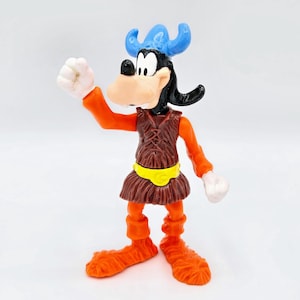 Goofy Disney World Showcase Epcot Center Norway Viking Vintage Figure PVC Vintage 90s McDonalds Happy Meal Toy Action Figure RARE