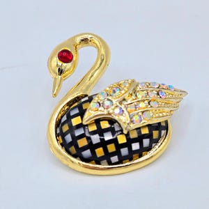 Broche de cisne vintage en tono dorado con diamantes de imitación iridiscentes y acabado metálico, estilo retro de los años 70 y 80, coleccionable, de gran tamaño, raro