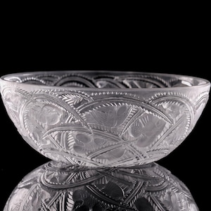 Lalique Crystal Pinsons Bowl: Frosted Bird & Foliage, French Art Deco