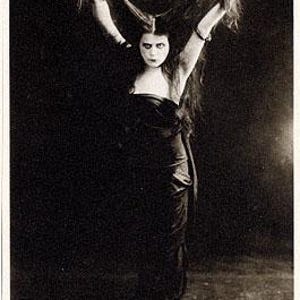 Theda Bara 4x6 Postal