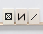 Wood hanprinted black geometric - Les Tryptiques - square