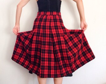Women's plaid wool skirt size small