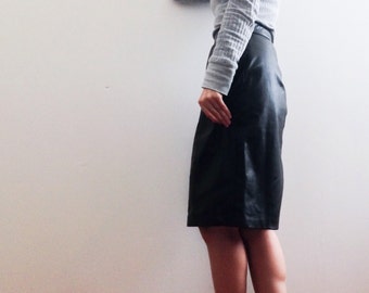 Genuine leather black pencil skirt