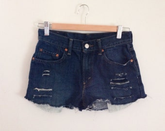 Levis distressed high waisted shorts size 3