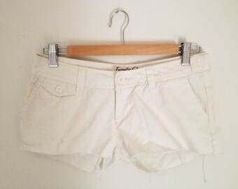 Women's white cotton cutoff shorts size 3