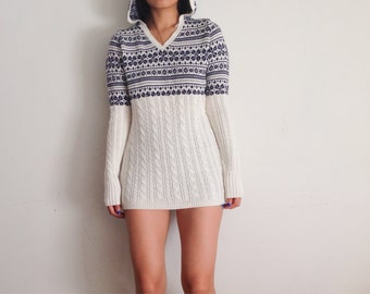 White and navy knit sweater with hood