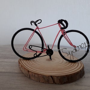 Cadeau pour cyclistes, Cadeau de Noël dornement de vélo. Rose