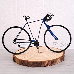 Personalised Wire Bicycle Sculpture: Gift for cyclists.