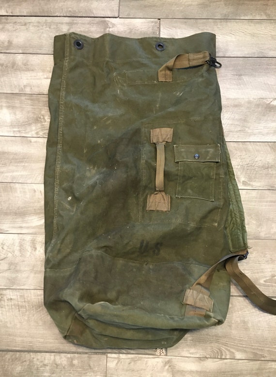 Vintage US ARMY Vietnam War Era BARRACK Laundry Duffle Duffel Gym