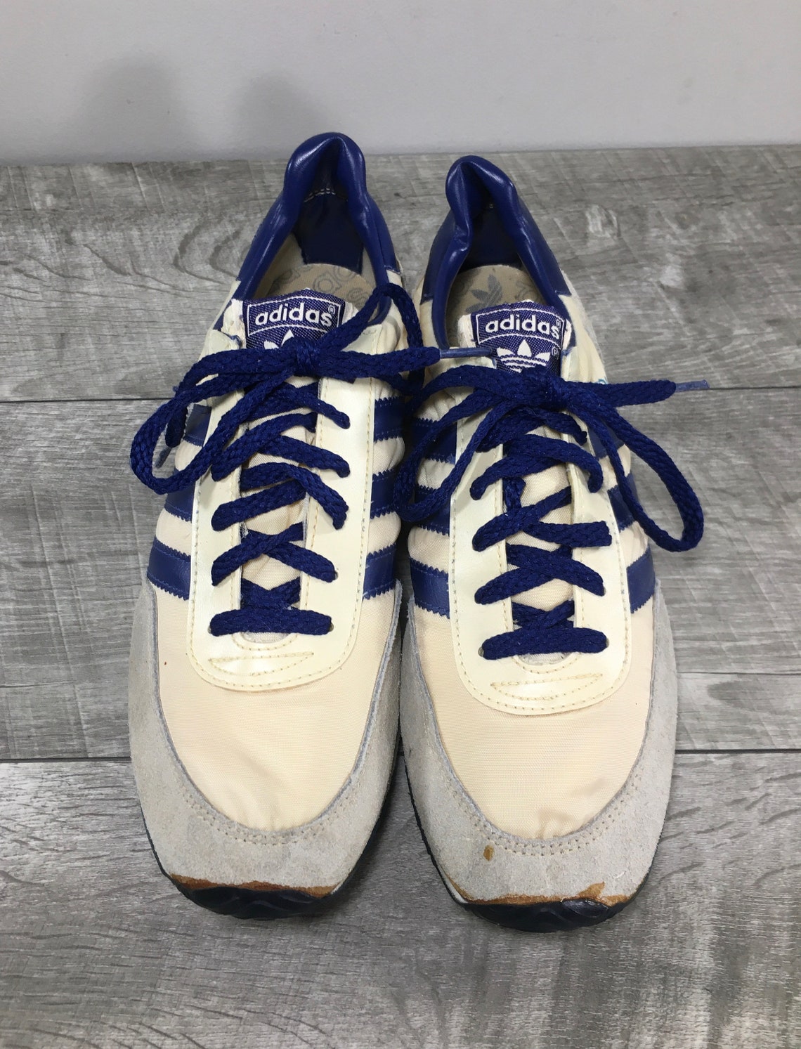 Vintage Adidas Cloud Women’s Athletic Lace Up Running Sneakers Kick Shoes Made in Taiwan Size 7, foto 3 di 5