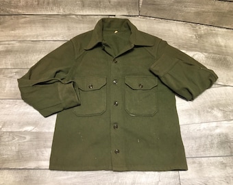 Vintage 1950s Korean War U.S. Army OG-108 Olive Green Wool Field Shirt Made in USA Size Medium