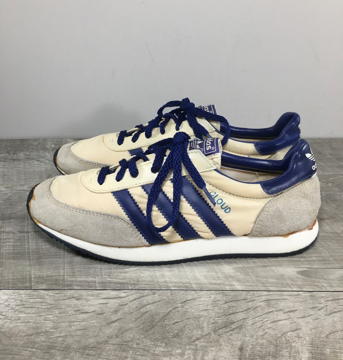Vintage Adidas Cloud Women’s Athletic Lace Up Running Sneakers Kick Shoes Made in Taiwan Size 7, foto 4 di 5