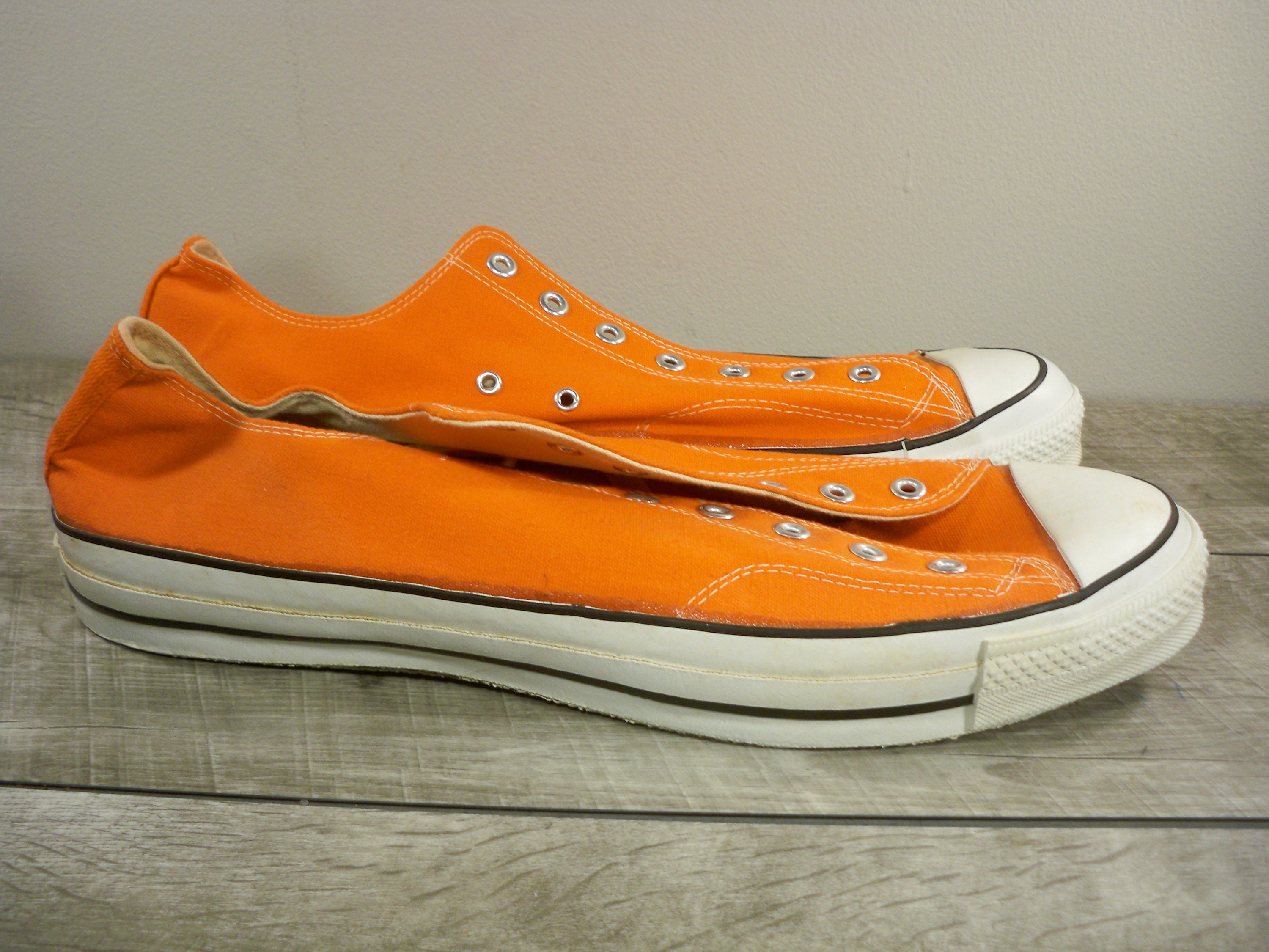 New Old Stock Vintage CONVERSE Chucks All Star Orange Canvas Low 